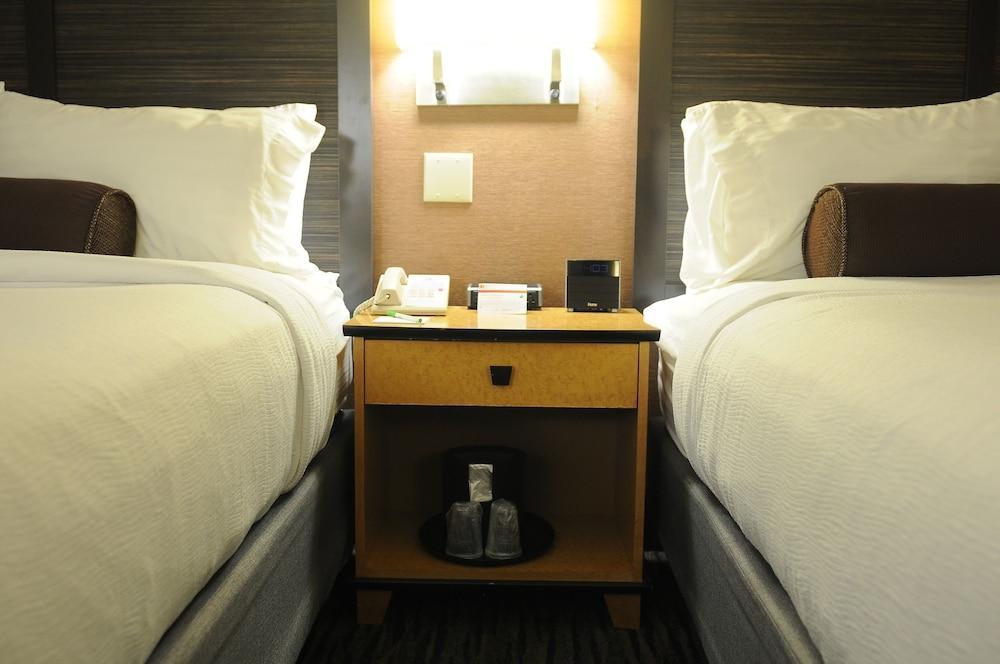 Holiday Inn Dublin - Pleasanton By Ihg Экстерьер фото
