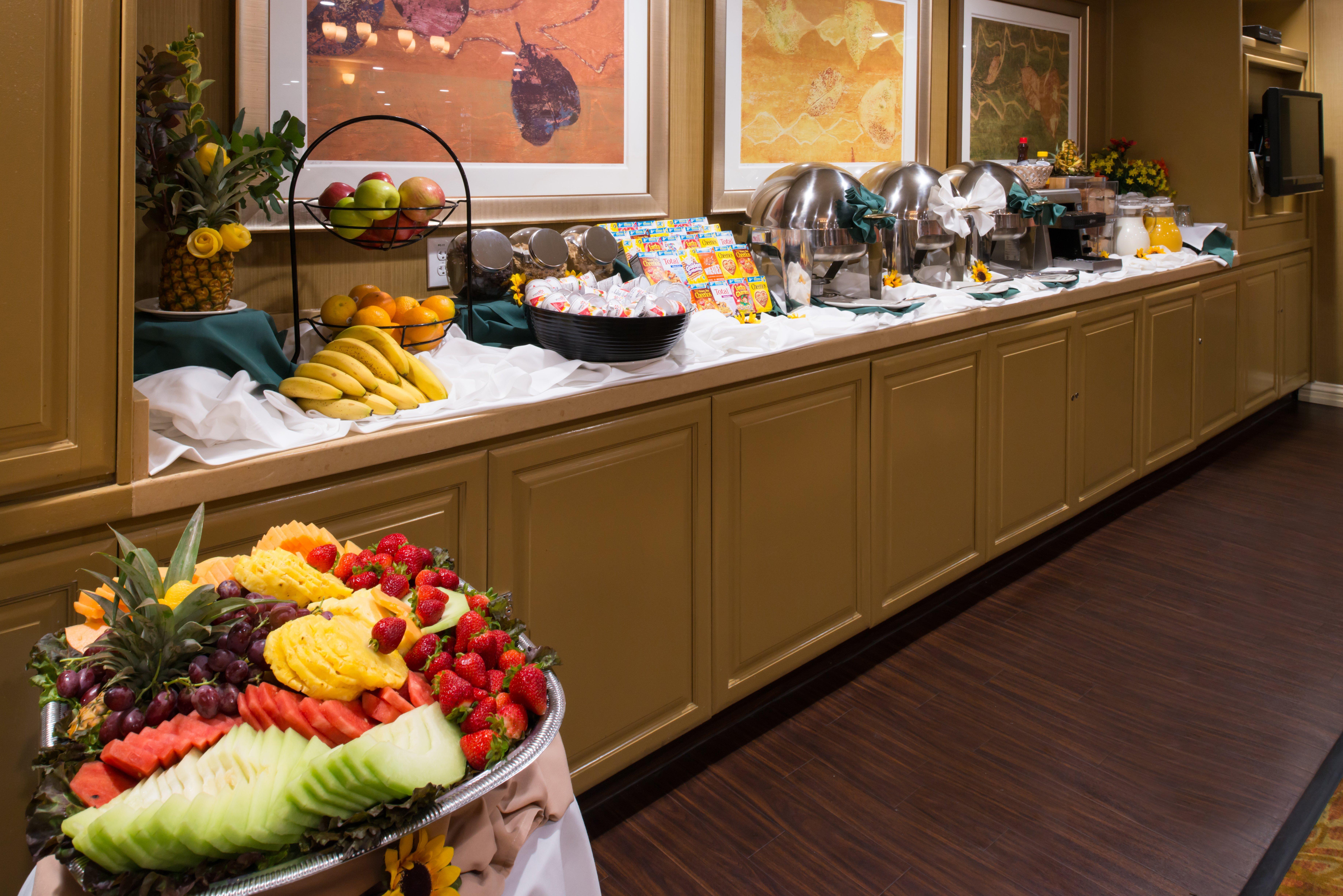 Holiday Inn Dublin - Pleasanton By Ihg Экстерьер фото