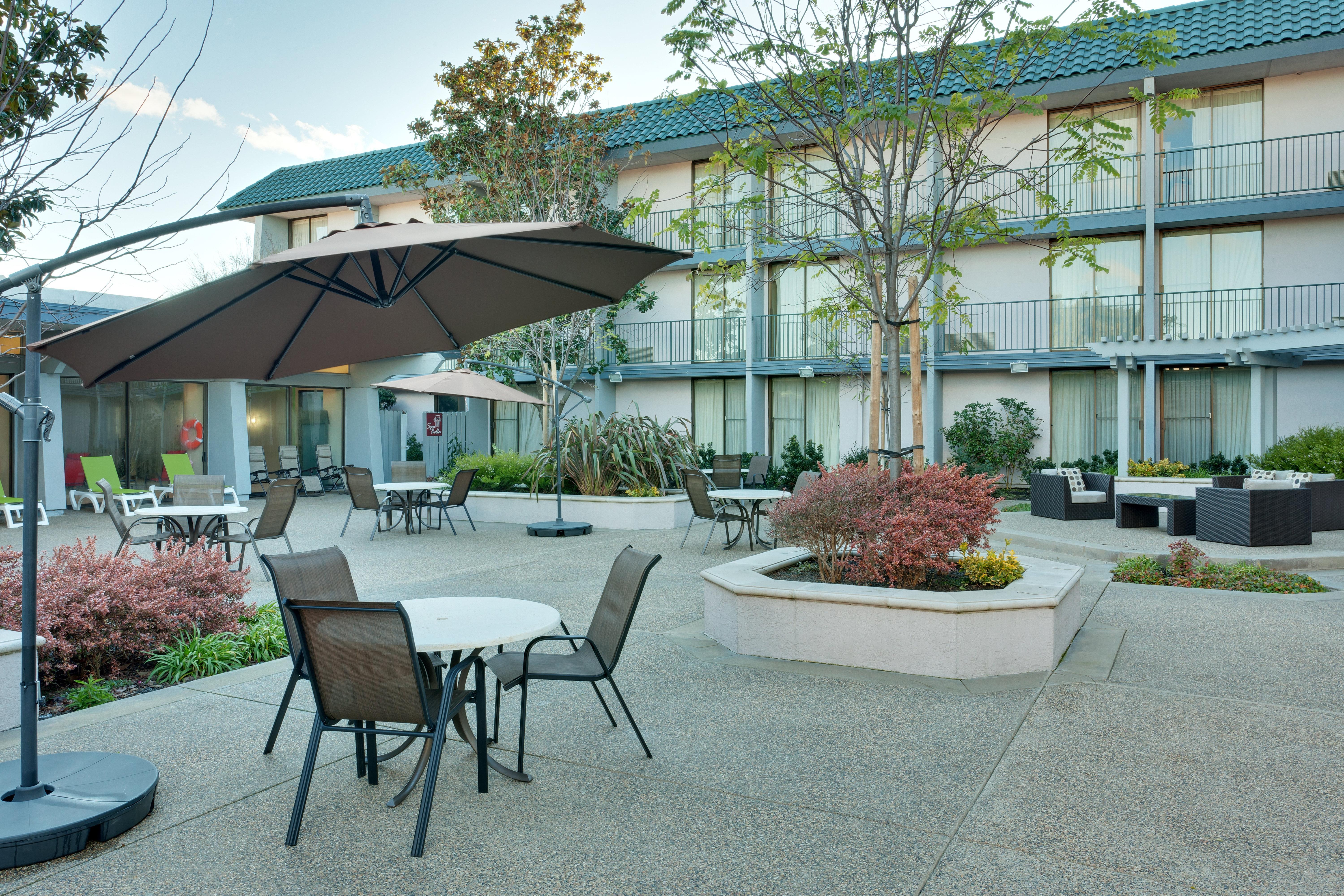 Holiday Inn Dublin - Pleasanton By Ihg Экстерьер фото